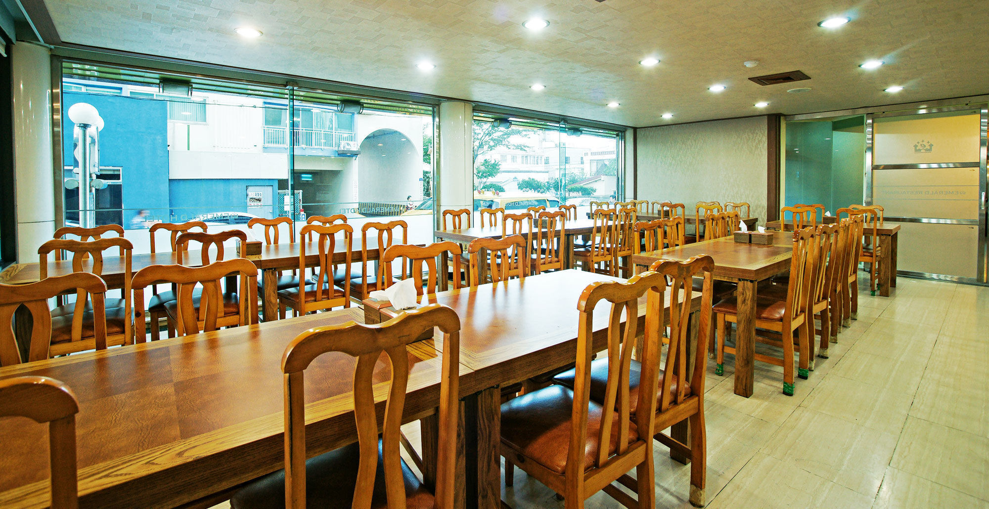 Emerald Hotel Jeju Exterior photo