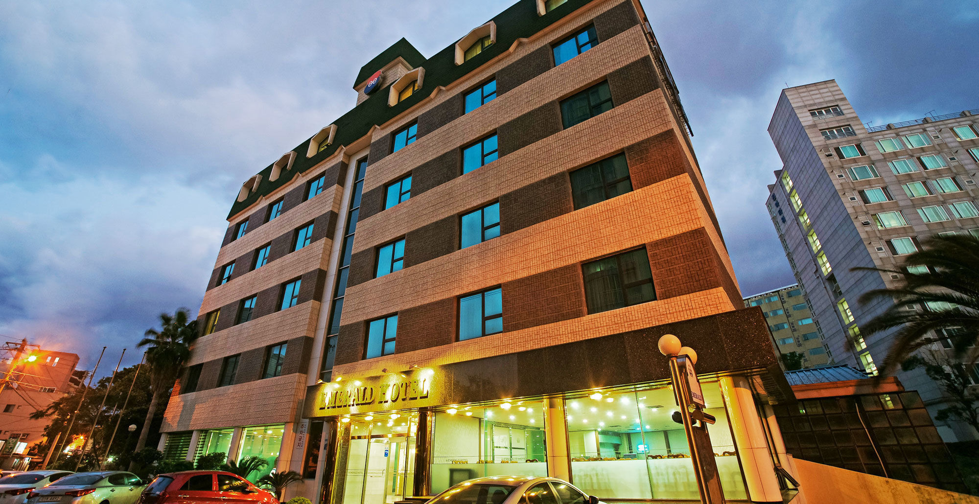 Emerald Hotel Jeju Exterior photo